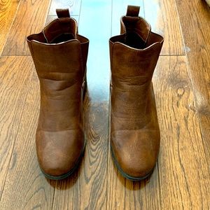 Size 6 Ankle boots
